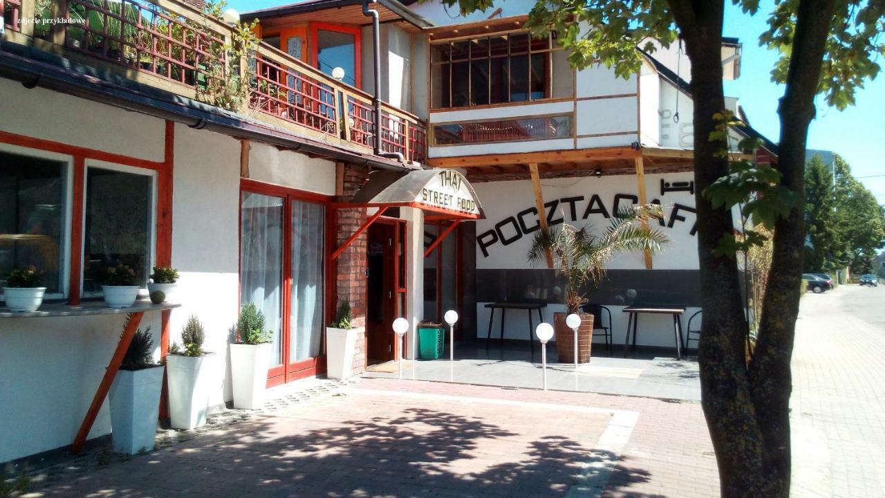 Pokoje Goscinne Pocztacaffe กดิเนีย ภายนอก รูปภาพ